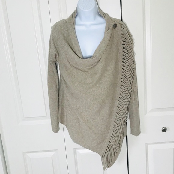 Plush Cashmere Fringe Wrap Poncho XS - Picture 1 of 4